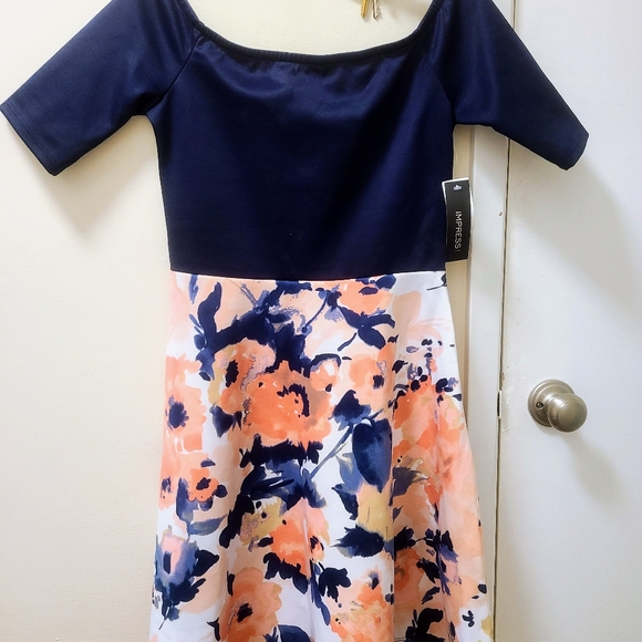 Dress - Picture 2 of 2